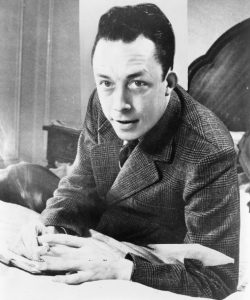 Albert Camus (Kuva lainattu Camus'n Wikipedia-sivulta.)
