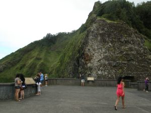 Nu-uanu Pali lookout.